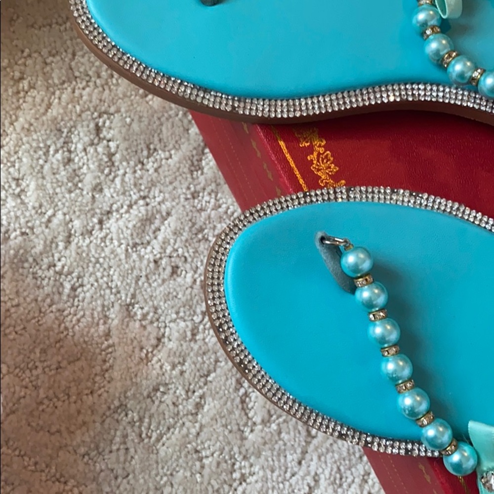pearl rhinestone sandals - Picture 6 of 9
